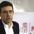 Mario Jiménez en la sede del PSOE en Ferraz (Madrid).-EFE / PACO CAMPOS