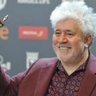 Pedro Almodóvar recibe el Premio Platino al mejor director.-JUAN NAHARRO GIMENEZ