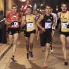 Dani Arce (22) tira del grupo de favoritos rodeado por David García Azofra (1), Jesús Gómez (2) y Rubén Castrillo (19), el pasado miércoles.-RAÚL OCHOA