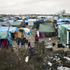Vista general de 'La Jungla' de Calais antes de la visita de la delegada del Gobierno local-EFE / ARCHIVO