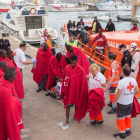 Rescatadas 53 personas llegadas en 5 pateras a la costa murciana-EFE