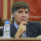 El concejal Fernando Gómez, durante un pleno.-RAÚL OCHOA