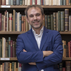 El escritor Luis Zueco presenta su nueva novela en Burgos. ASÍS G. AYERBE