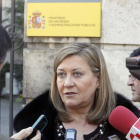 La consejera de Hacienda, Pilar del Olmo, a la salida del ministerio de Hacienda-Ical