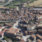 Vista aérea de Lerma, que pretende construir un centro de referencia comarcal.-ICAL