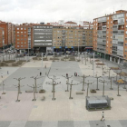 La plaza Santiago ya cuenta con un aparcamiento por lo que la opción sería ampliar los sótanos.-RAÚL G. OCHOA