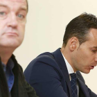Rodrigo Huidobro (izquierda) y Félix Sancho durante la rueda de prensa del 4 de octubre.-RAÚL G. OCHOA