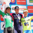 Carlos Barbero, en el podio de la quinta etapa del Tour de Turquía.-ECB