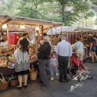 Imagen del mercado ubicado en el paseo del Espolón.-SANTI OTERO