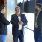 El coordinador general de IU Castilla y León, José María González, y el procurador José Sarrión, en un Pleno de junio-ICAL