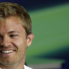 Nico Rosberg, en la conferencia de prensa de ayer en Budapest.-AP / DARKO VOJINOVIC