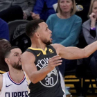 Stephen Curry durante el partido ante Los Ángeles Clippers.-JOHN G MABANGLO