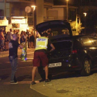 El vehículo usado en Cambrils con el que los terroristas fueron a París.-JAUME SELLART
