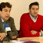 Jesús Martínez, presidente del CB Miraflores, y Albano Martínez (director deportivo), durante un acto.-MARÍA GONZÁLEZ / CB MIRAFLORES