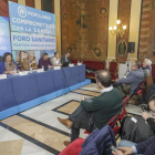 Um momento del foro celebrado ayer en el Salón Rojo.-I. L. M.