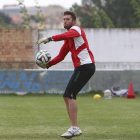 Toni Lechuga durante un entrenamiento en Tardajos.-RAÚL G. OCHOA