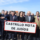 Autoridades como el embajador de Israel en España, la consejera de Cultura o el presidente del TSJCyL arroparon a la localidad en su cambio de nombre.-ECB