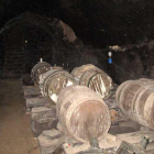 Las bodegas subterráneas de Vadocondes encierran siglos de historia.-ECB