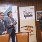 Ángel Garzón, José Luis López (Federación de Hostelería) y José Ramón Colina.-RAÚL G. OCHOA