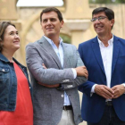 El líder de Ciudadanos, Albert Rivera, y Juan Marín, en Córdoba.-RAFA ALCAIDE (EFE)