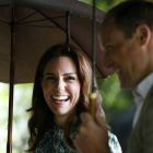 Kate sonríe junto al príncipe Guillermo, el pasado día 30.-AP / KIRSTY WIGGLESWORTH