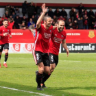 Diego Cervero, que volvió a marcar en Gobela, celebra un gol durante un choque disputado en Anduva.-JOSÉ ESTEBAN EGURROLA