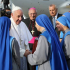 El papa Francisco, antes de coger su avión en Nueva York con destino a Filadelfia.-EFE / JOHN PARASKEVAS