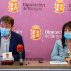 Borja Suárez e Inmaculada Sierra, esta mañana, en rueda de prensa. SANTI OTERO