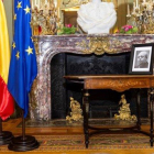 La mesa en la que Manuel Azaña firmó su dimisión como presidente de la Segunda República.-EFE / FERNANDO PÉREZ