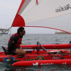 Quico Taronjí, con su kayak trimarán en Ceuta.-/ PERIODICO