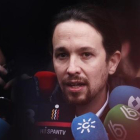 Pablo Iglesias a su llegada al consejo ciudadano estatal, en Madrid.-AGUSTÍN CATALÁN