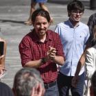El líder de Podemos, Pablo Iglesias, acompañado por la candidata a lehendakari, Pili Zabala-Miguel Tona