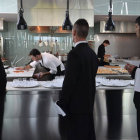 Las cocinas de Bodegas Buezo están lideradas por Javier Corral.-ECB
