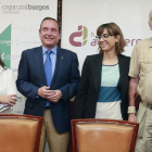 María Martinón, Ramón Sobremonte, Laura Martín-Francés y Eudald Carbonell, en la firma del convenio.-RAÚL G. OCHOA