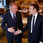 François Bayrou y Emmanuel Macron.-REUTERS / CHARLES PLATIAU