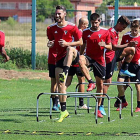 Imagen de uno de los entrenamientos semanales del CD Mirandés.-@CDMIRANDES