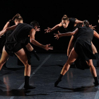 Los alumnos del Conservatorio Superior de Danza de Málaga protagonizaron la gala de apertura de la nueva edición como reflejo del futuro de esta disciplina.-Israel L. Murillo