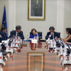 La vicepresidenta del Gobierno preside la reunión de subsecretarios de Estado en la Moncloa, este miércoles.-EFE