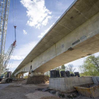 Estado que presentaba ayer el viaducto de Frandovínez del AVE en la provincia de Burgos cuyas obras de demolición comenzarán hoy.-ISRAEL L. MURILLO