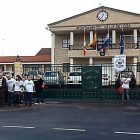Manifestación de los vecinos de La Hidesilla a las puertas del Ayuntamiento en diciembre del año pasado.-ECB