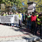 Concentración de agentes medioambientales, a finales de septiembre, a las puertas de la Consejería de Presidencia.-APAMCYL