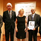 José Luis Fanjul; el rector de la Universidad de León, José Ángel Hermida; la consejera delegada de la entidad, María Luisa Lombardero; Francisco García; y Felisa Becerra-Ical