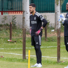 Dani Barrio y Loïc Badiashile, durante un entrenamiento en La Deportiva. SANTI OTERO
