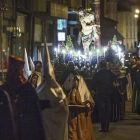 Jesús Atado a la Columna volvió a pasear por las calles de la zona sur de la capital.-ISRAEL L. MURILLO