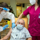 Roberto Núñez, de 87 años, primer vacunado en Burgos
