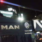 Así quedó el bus del Monterrey tras ser vandalizado por hinchas rivales.-CIUDAD DE MEXICO