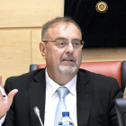 El consejero de Educación, Fernando Rey, durante la comparecencia de ayer.-ICAL