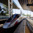 El tren bala que recorre desde Pekín hasta Hong Kong.-CHINA STRINGER NETWORK (REUTERS)