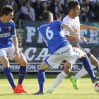 Youssef forcejea con un defensor del UD Logroñés en el partido del pasado fin de semana en El Plantío-Santi Otero