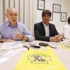 Nacho García de Correos, el concejal Fernando Gómez y el presidente de Amigos del Camino, Jesús Aguirre.-R.G.O.